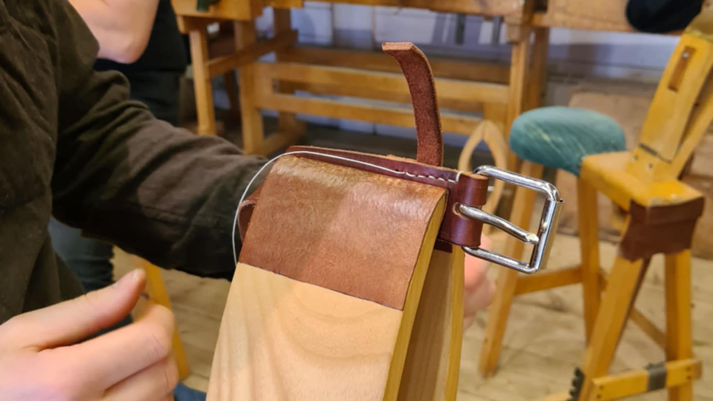 Läderhantverk - Traditionell handsömnad VT26